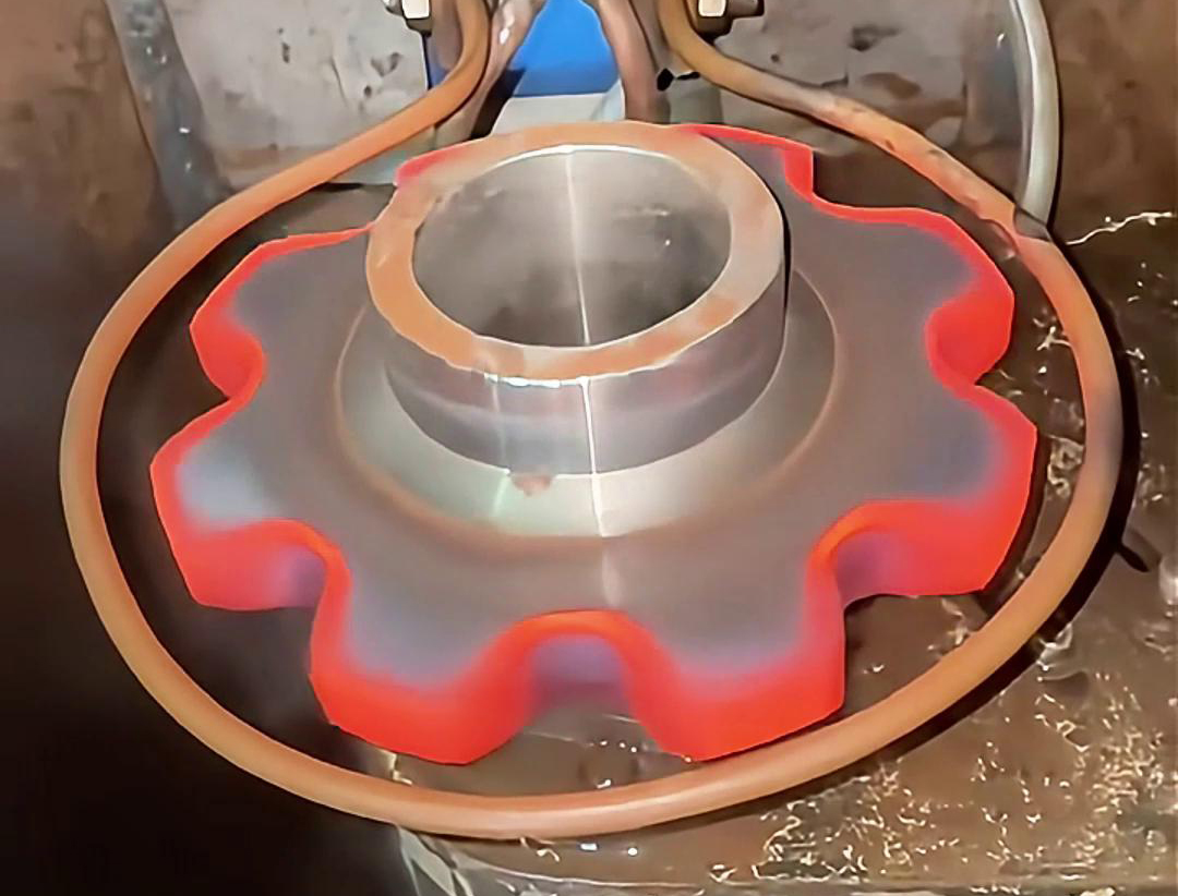 齒輪自動(dòng)化高頻淬火機(jī)床廣泛應(yīng)用于各種齒輪、鏈輪、軸類等零件的淬火處理
