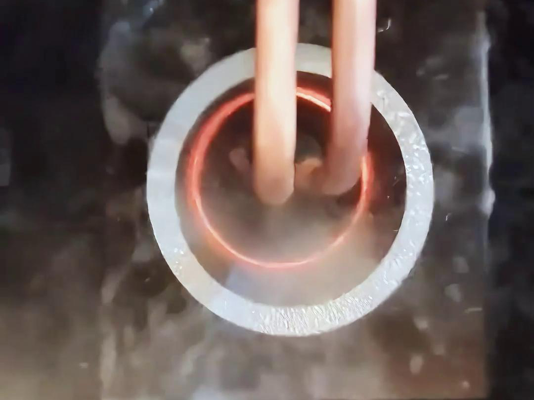 海瑞拓高頻淬火機(jī)：汽配配件內(nèi)孔熱處理的自動化解決方案(圖2)