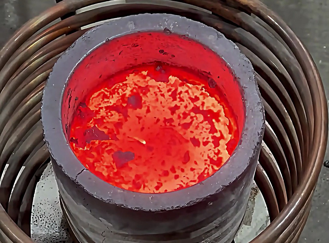 20公斤廢鐵20分鐘熔成鐵水！海瑞拓中頻熔煉爐，小作坊熔煉效率王