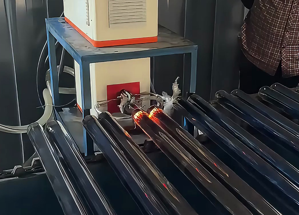 告別火焰加熱！超高頻技術(shù)賦能太陽能集熱管精準(zhǔn)激活
