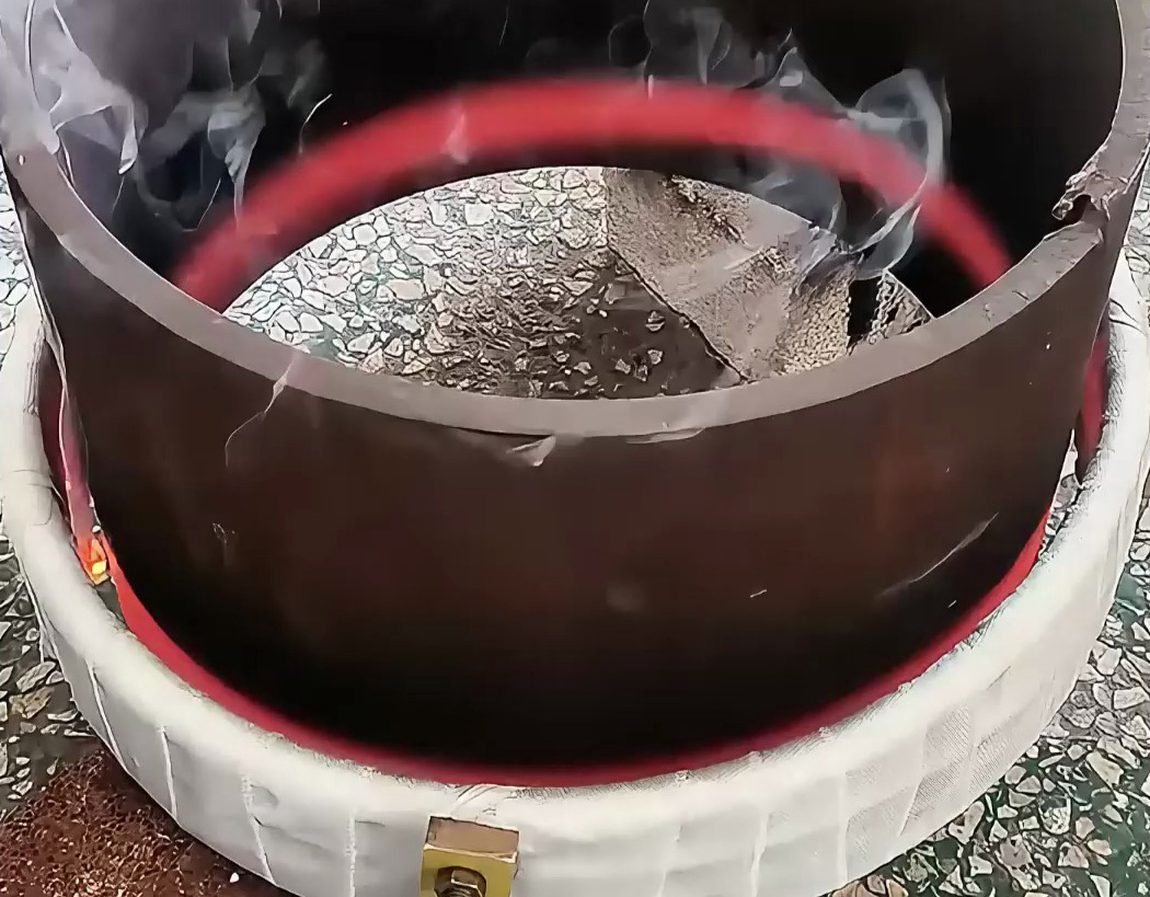 鋼管端頭局部加熱難題？海瑞拓中頻加熱爐輕松解決！