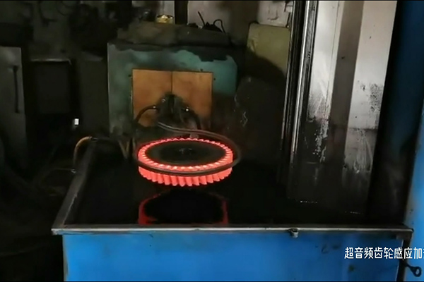 數(shù)控淬火機(jī)床，高頻齒輪淬火設(shè)備